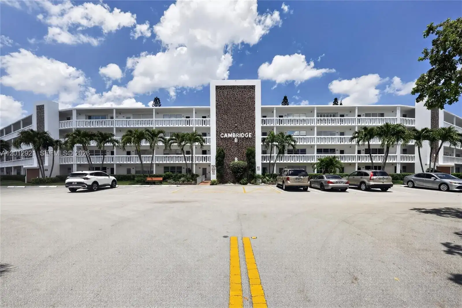 3023 Cambridge B # 3023, Deerfield Beach FL 33442 photo 3