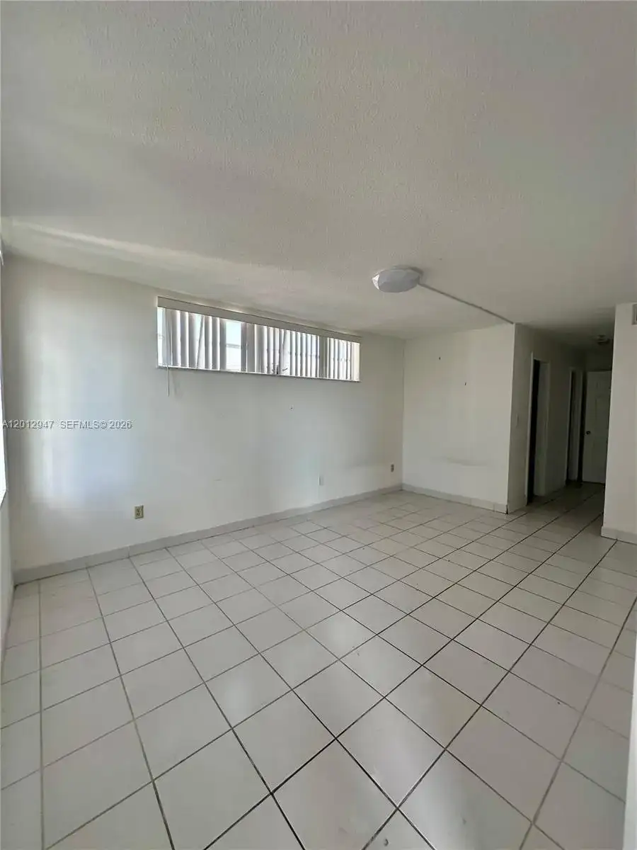 1501 NE 191st St # C412, Miami FL 33179 photo 4