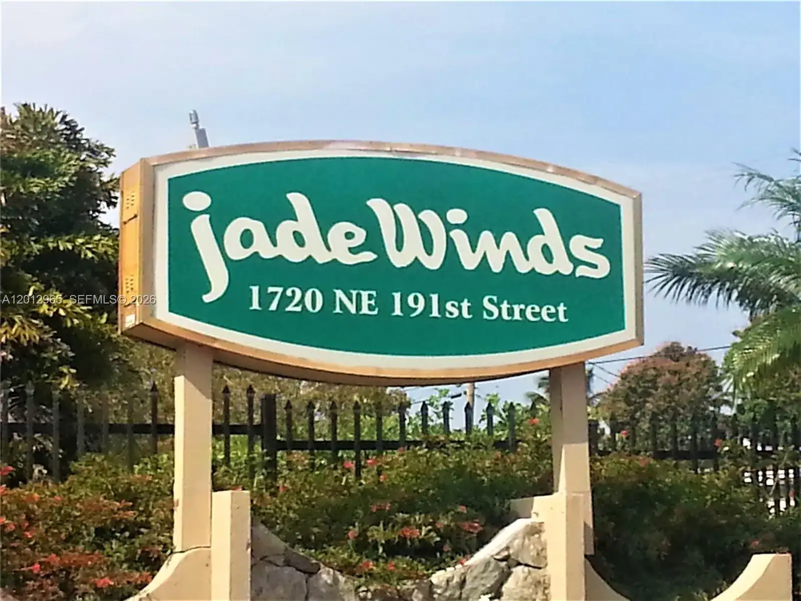 1770 NE 191st St # 1, Miami FL 33179 photo 2