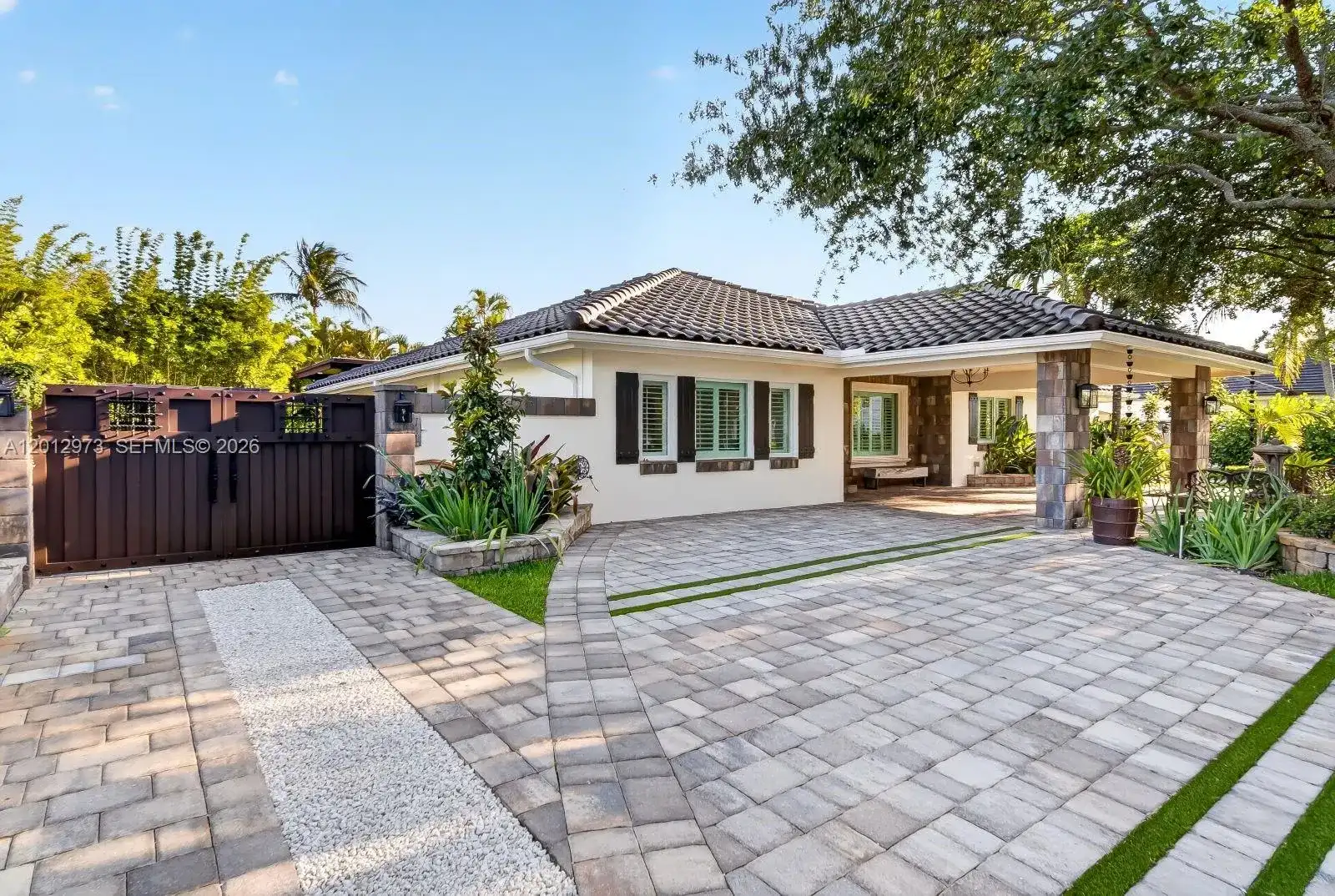 10570 SW 56th Ter, Miami FL 33173