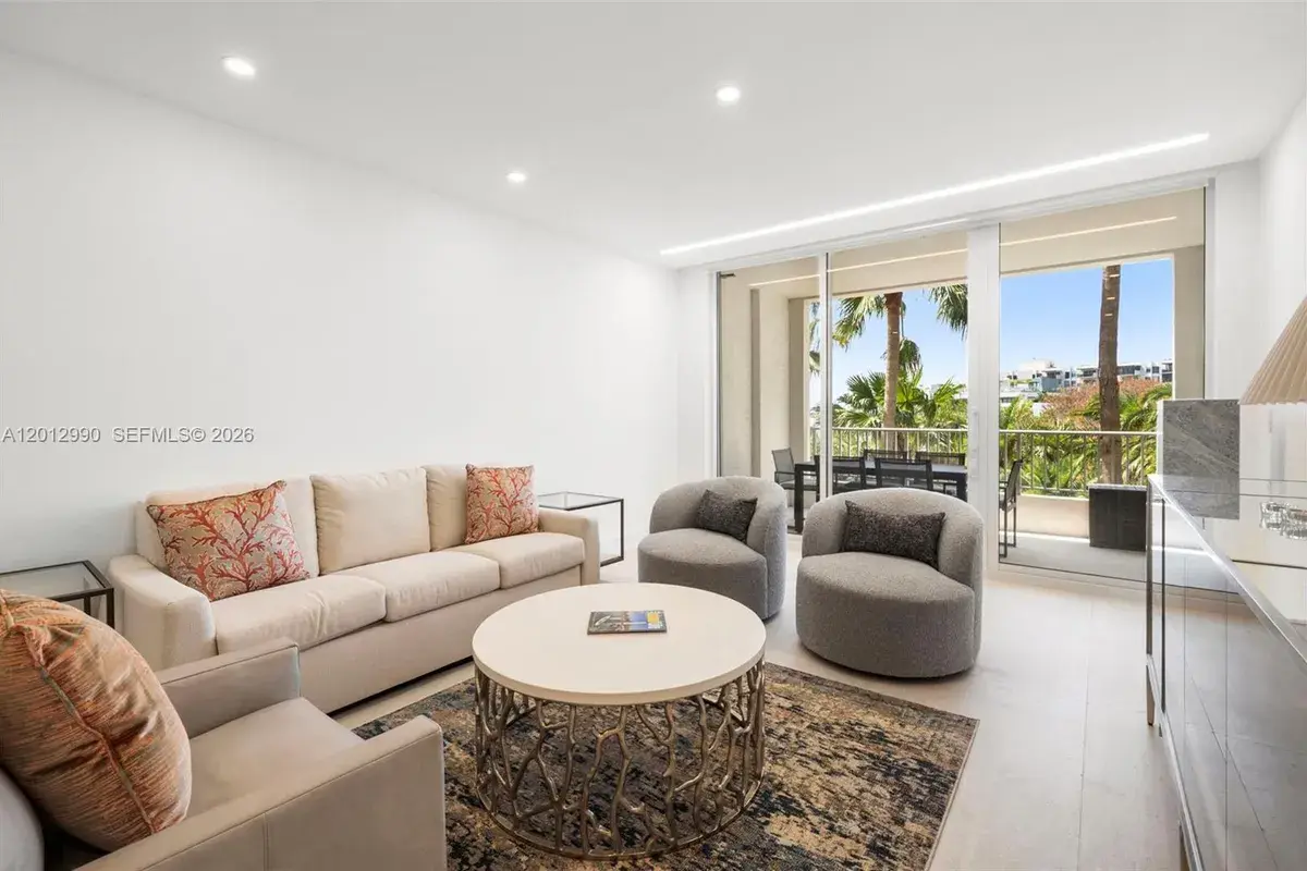 701 Crandon Blvd # 401, Key Biscayne FL 33149