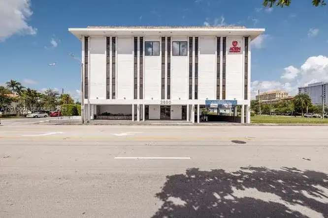 2850 S Douglas Rd, Coral Gables FL 33134 photo 2