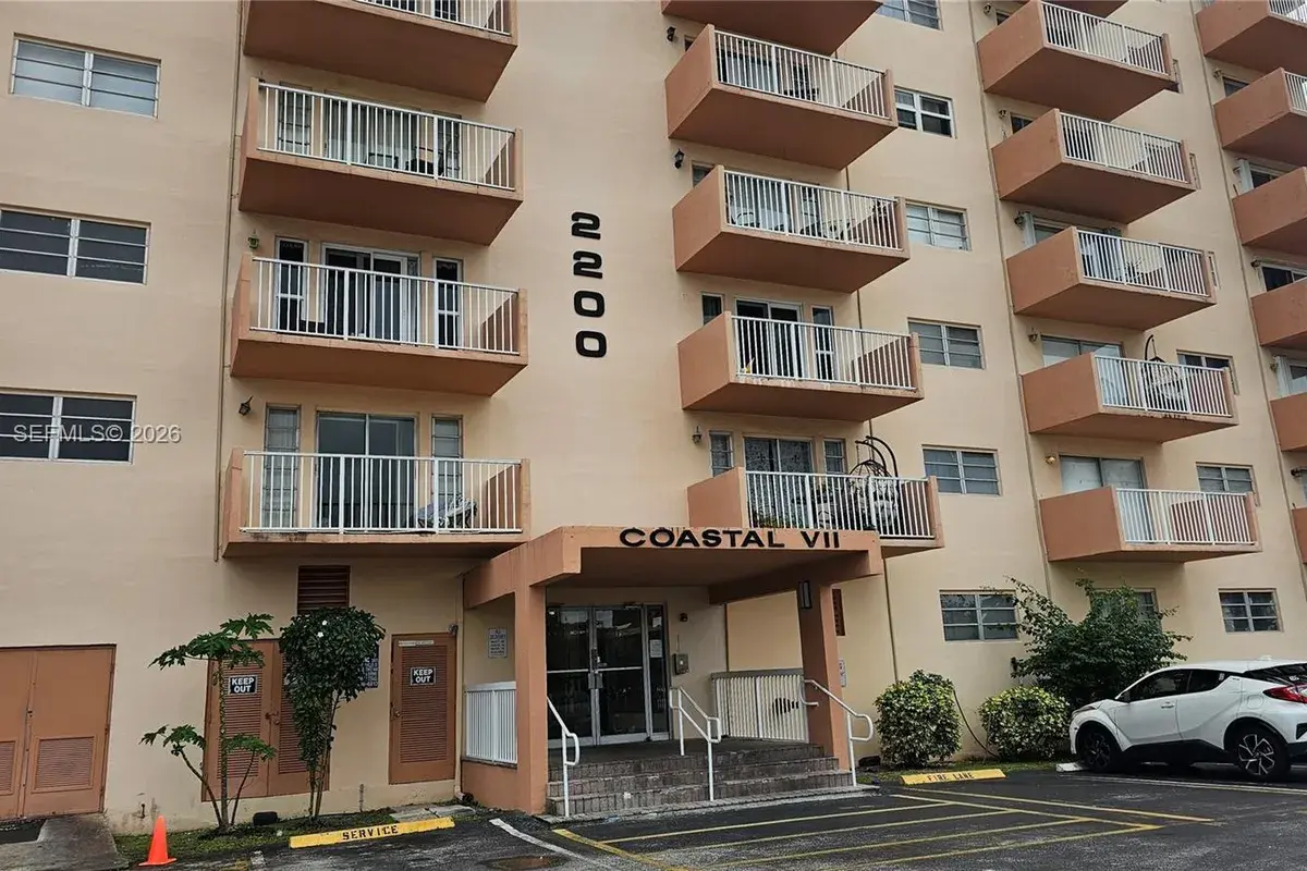 2200 E Hallandale Beach Blvd # 709, Hallandale Beach FL 33009