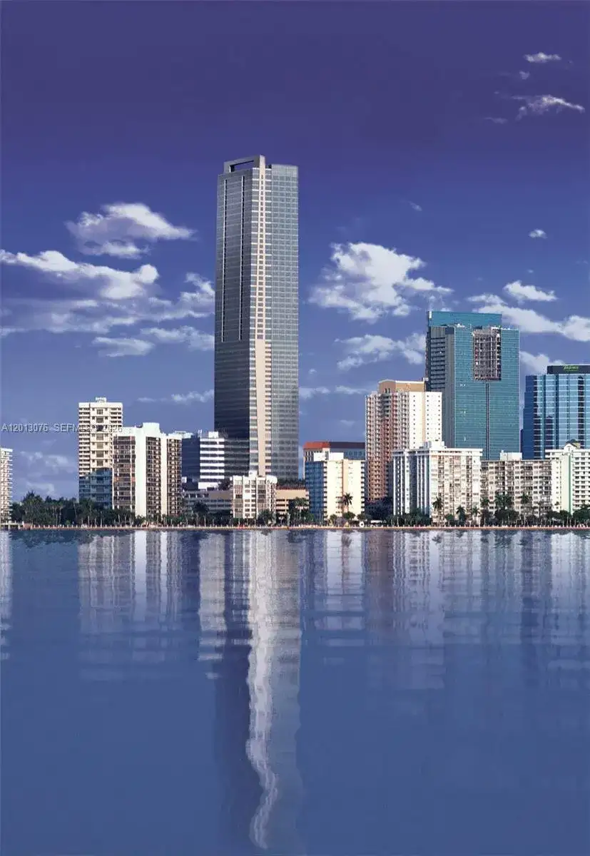 1435 Brickell Ave # 3504, Miami FL 33131 photo 2