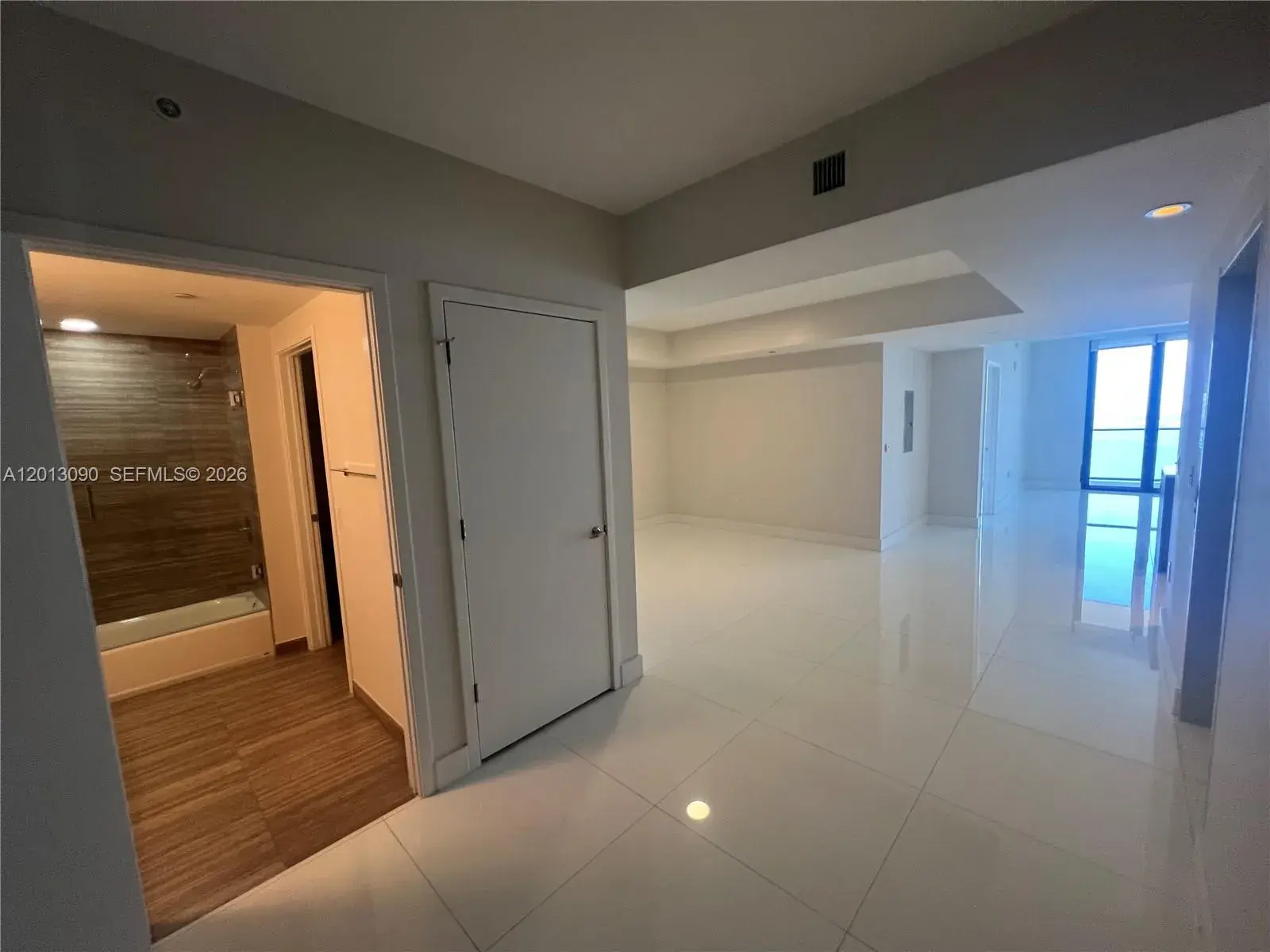 1010 Brickell Ave # 3704, Miami FL 33131
