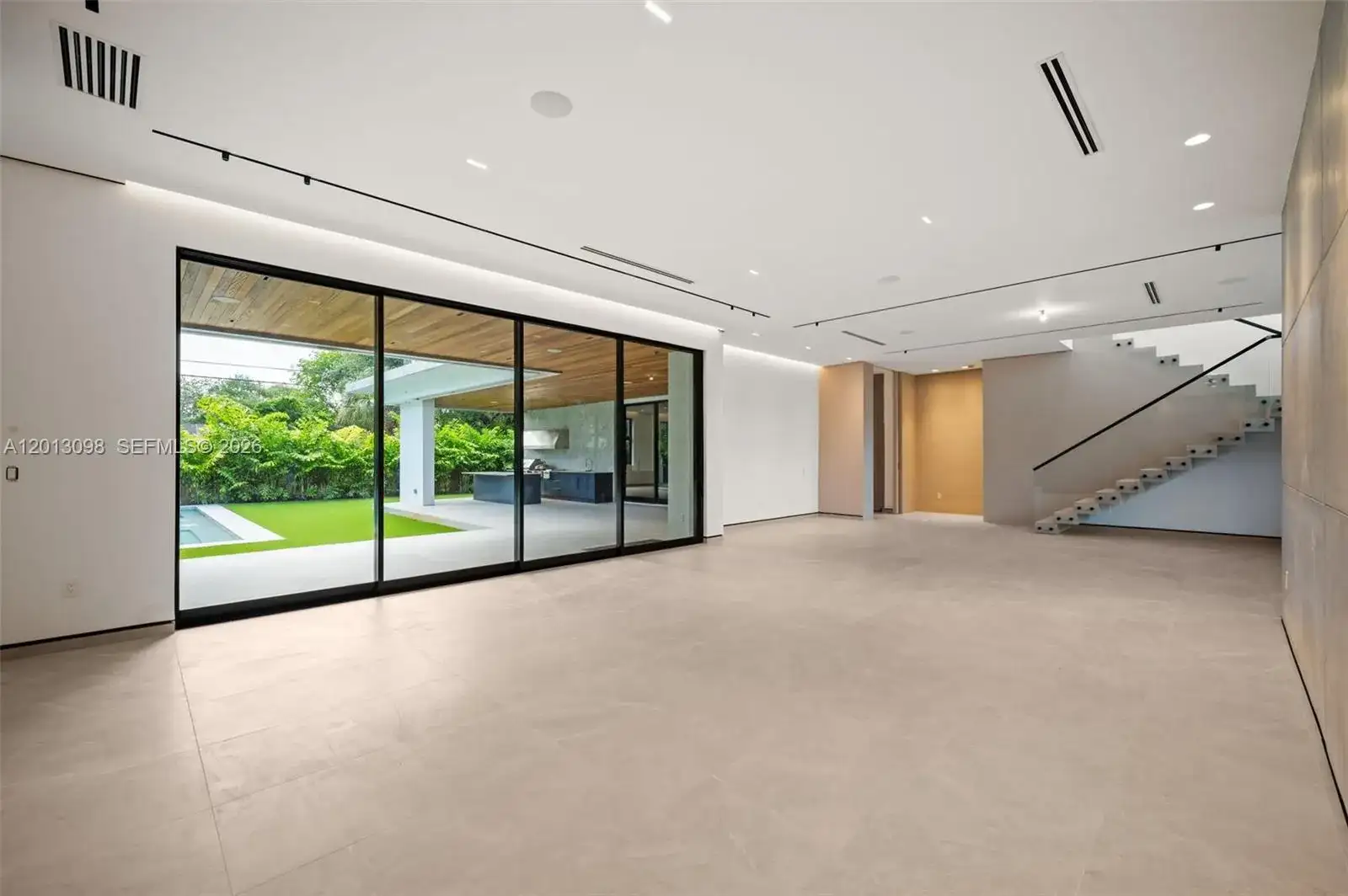 7740 SW 52nd Ave, Miami FL 33143 photo 4