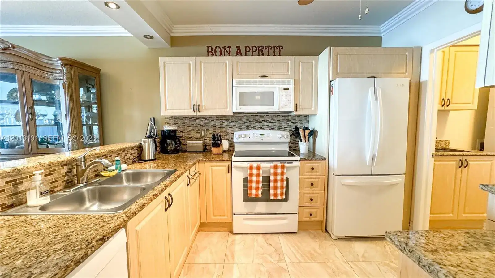 18100 N Bay Rd # 1106, Sunny Isles Beach FL 33160 photo 4