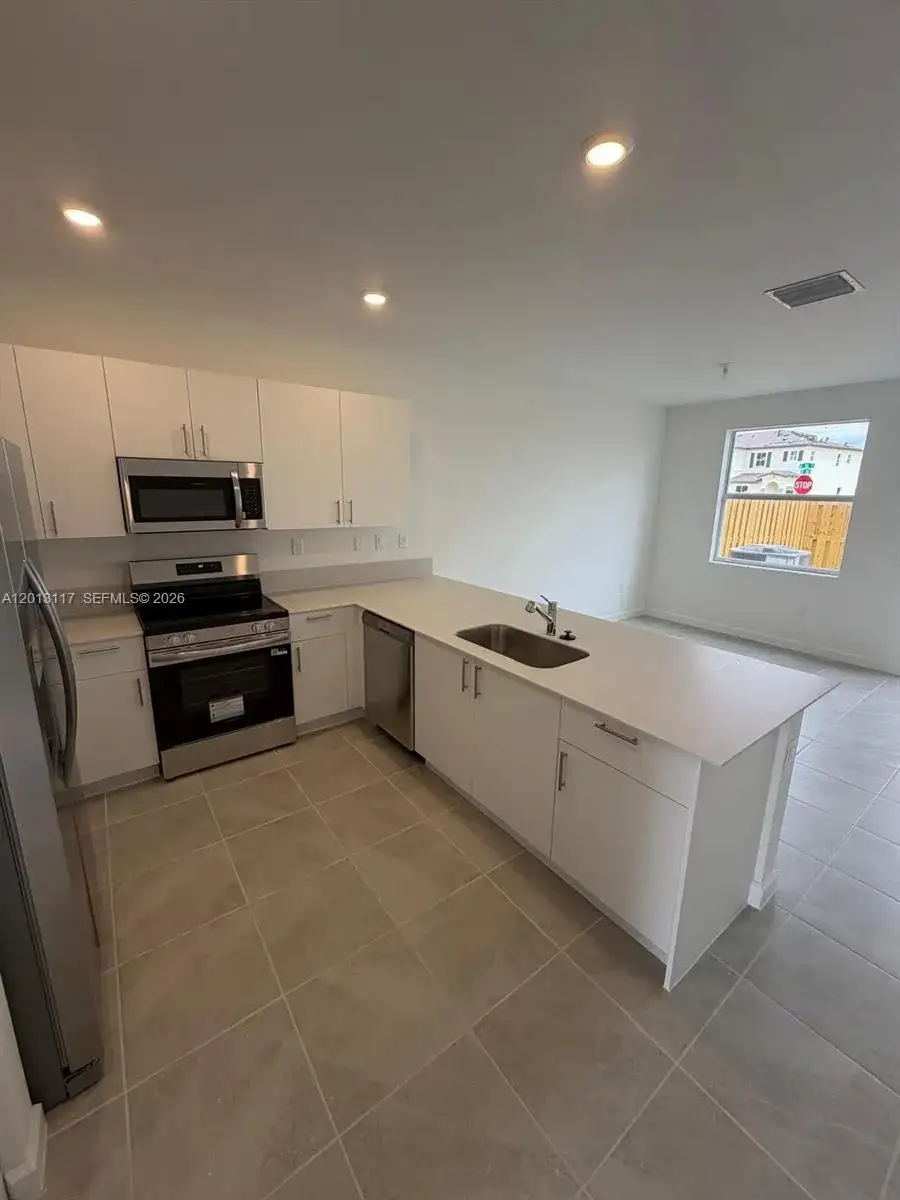 2643 SE 27 ST # 2643, Homestead FL 33035 photo 3