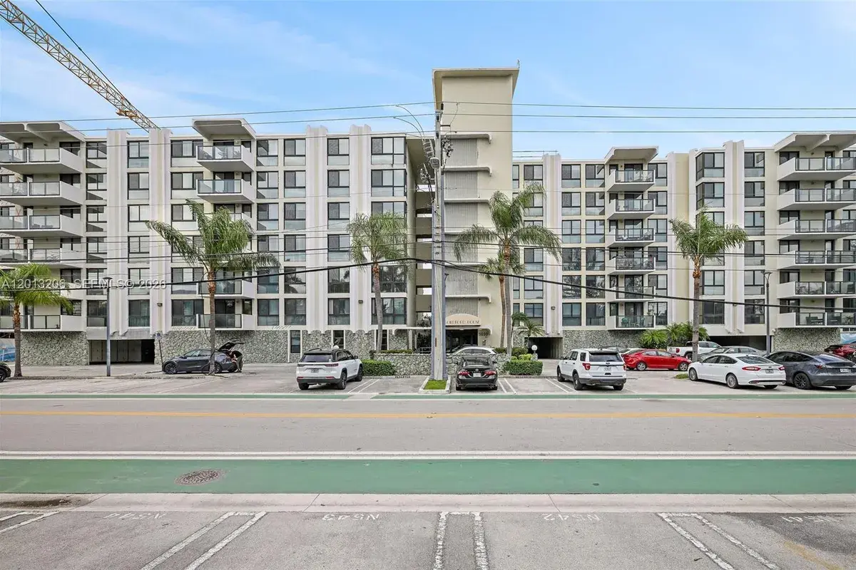 9800 W Bay Harbor Dr # 406, Bay Harbor Islands FL 33154