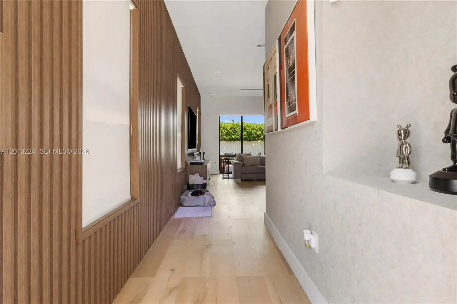 3261 W 99th Pl, Hialeah FL 33018 photo 3