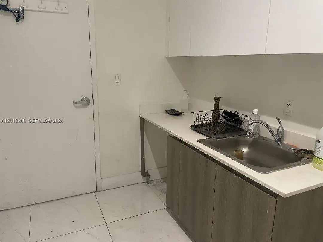 301 Altara Ave # 3J, Coral Gables FL 33146 photo 4