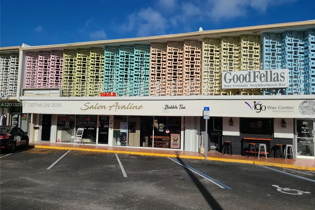 2406 E Oakland Park Blvd, Fort Lauderdale FL 33306