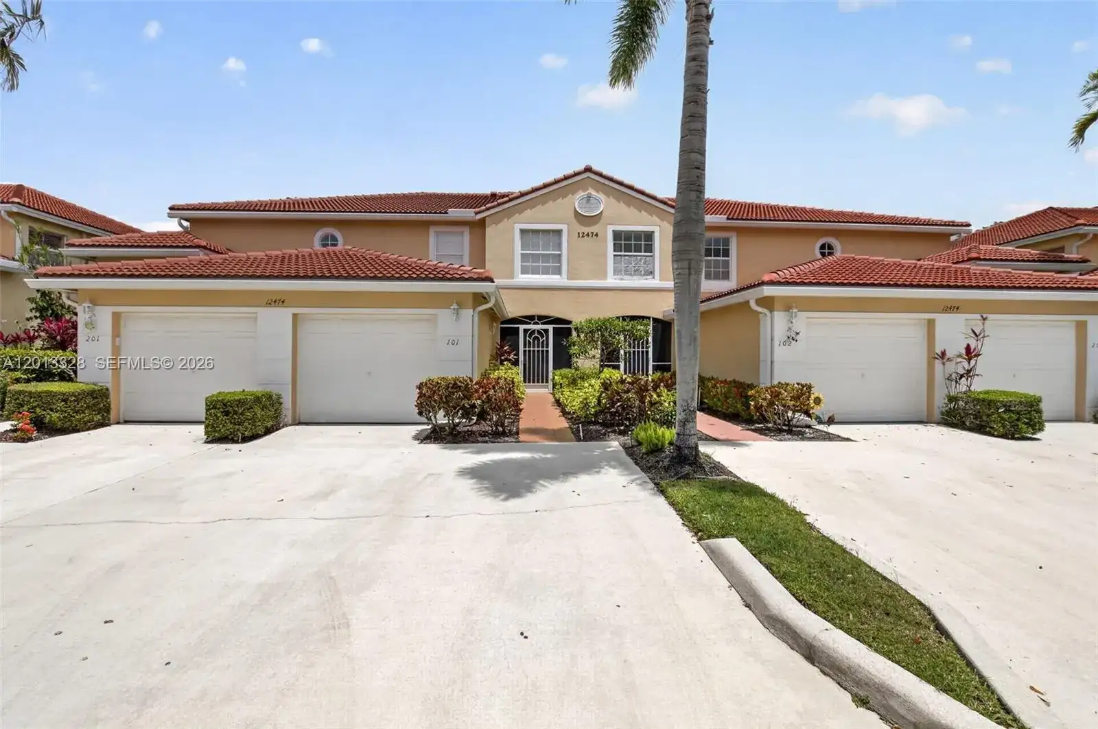 12474 Crystal Pointe Dr # 101, Boynton Beach FL 33437 photo 2