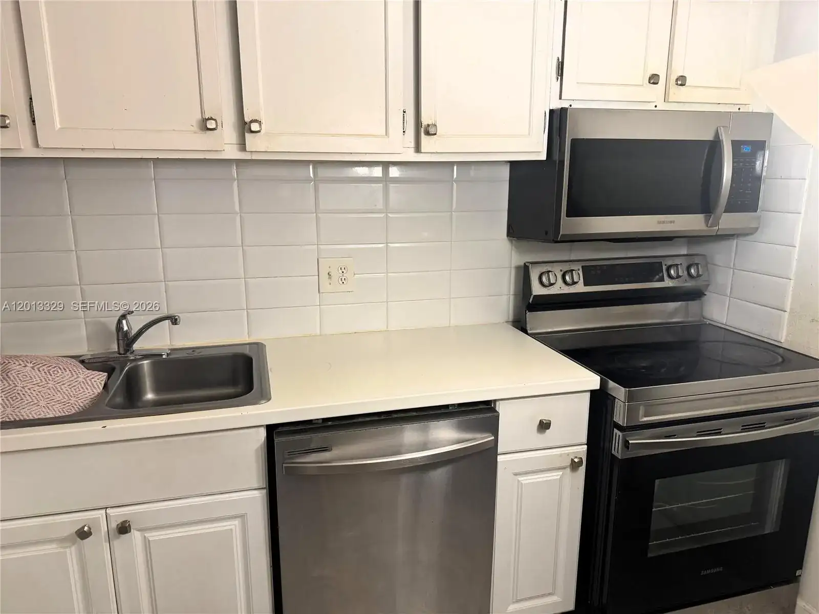3740 Inverrary Dr # 2B, Lauderhill FL 33319 photo 4