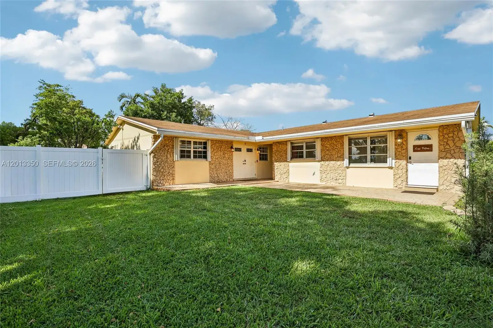 108 SE 4th Ter, Dania Beach FL 33004 photo 2