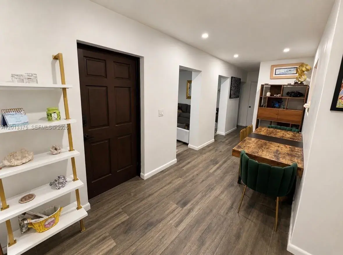 6834 SW 78th Ter, South Miami FL 33143