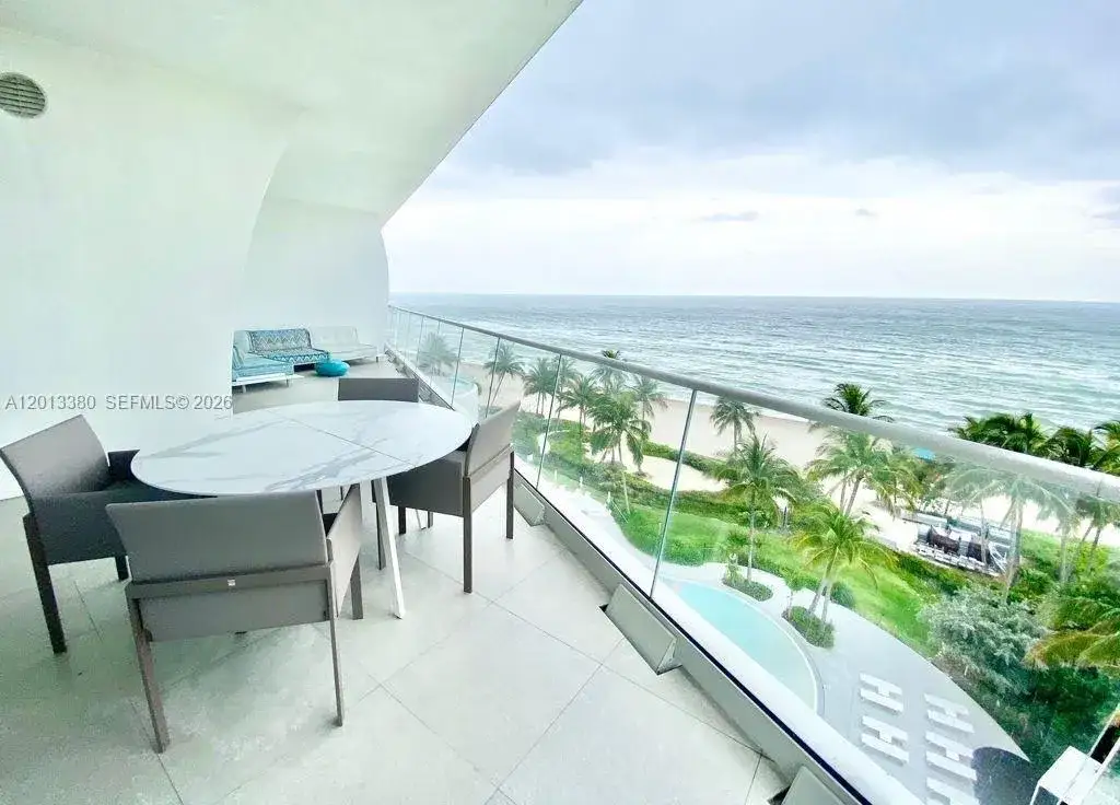 16901 Collins Ave # 701, Sunny Isles Beach FL 33160