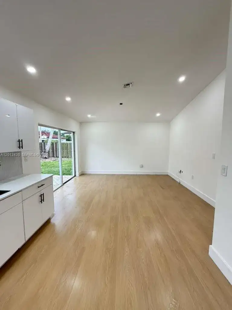 18121 SW 152nd Ct # 001, Miami FL 33187 photo 5