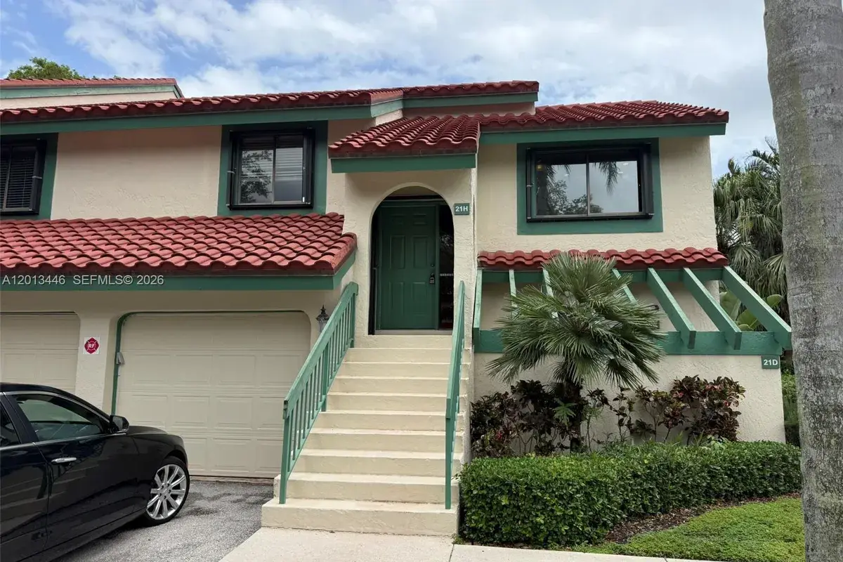 21 Lexington Ln W # H, Palm Beach Gardens FL 33418