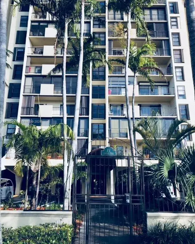 77 Crandon Blvd # 2E, Key Biscayne FL 33149