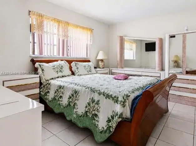 17050 NE 14th Ave # 208, Miami FL 33162 photo 2
