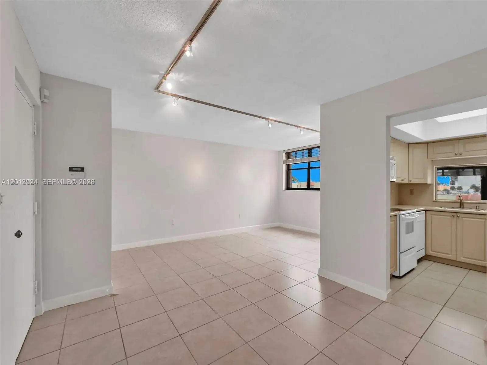 9420 W Flagler St # 312, Miami FL 33174 photo 4