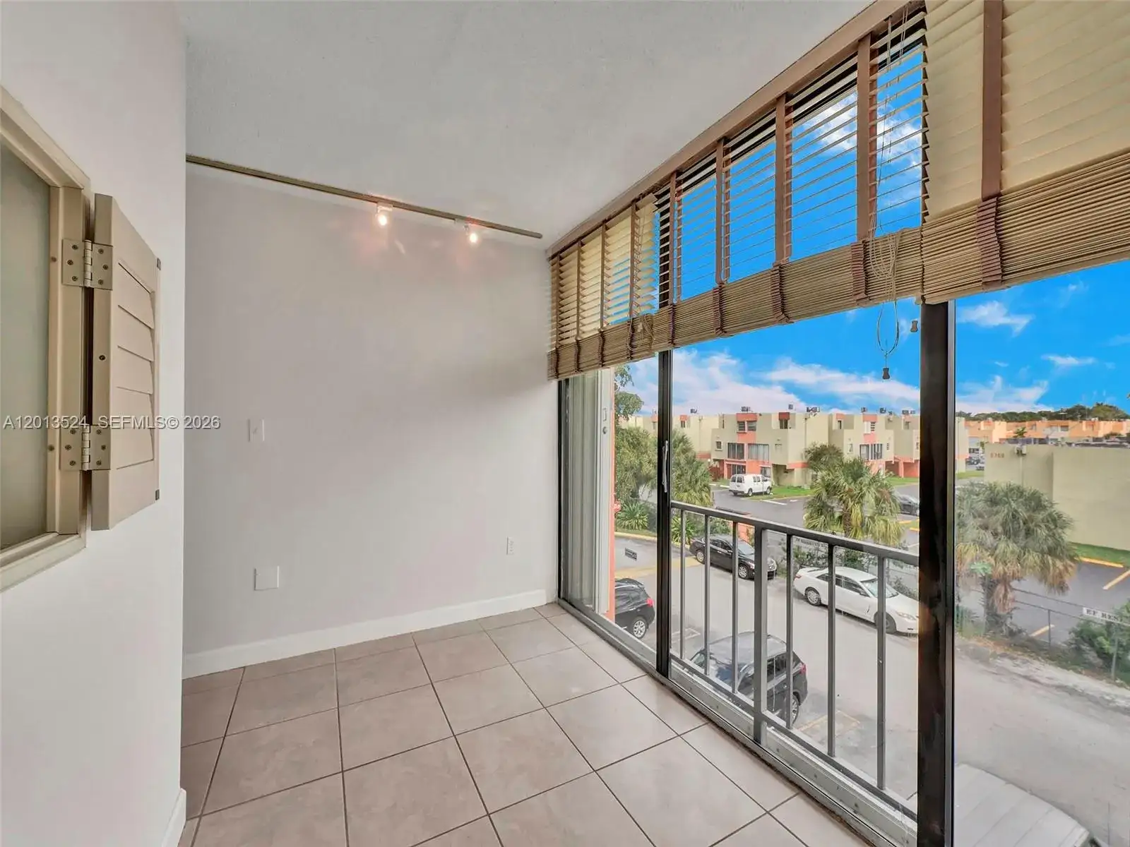 9420 W Flagler St # 312, Miami FL 33174 photo 5