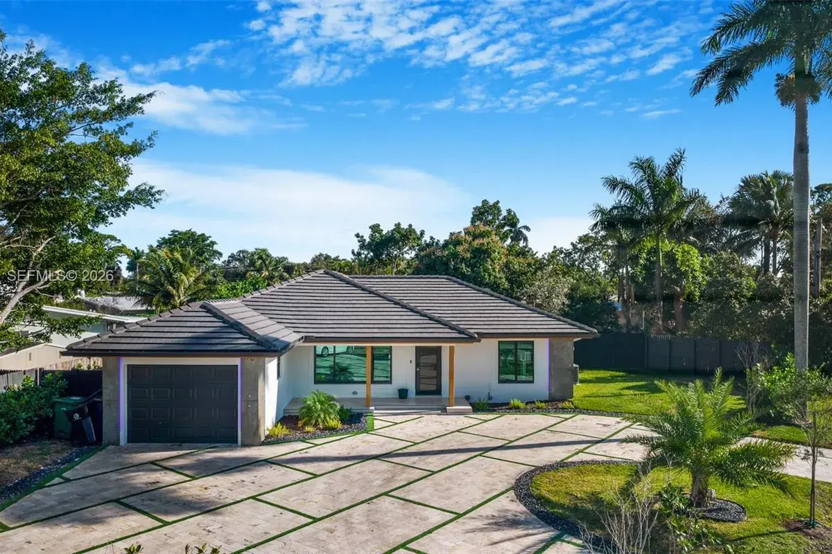 2406 Gulfstream Ln, Fort Lauderdale FL 33312