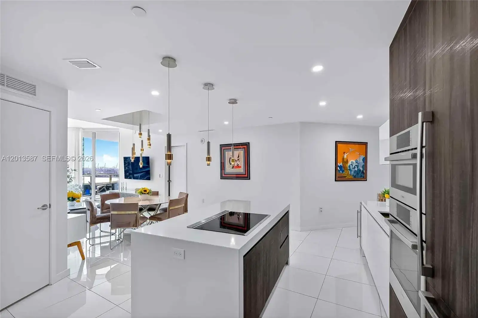 851 NE 1st Ave # 1603, Miami FL 33132 photo 2
