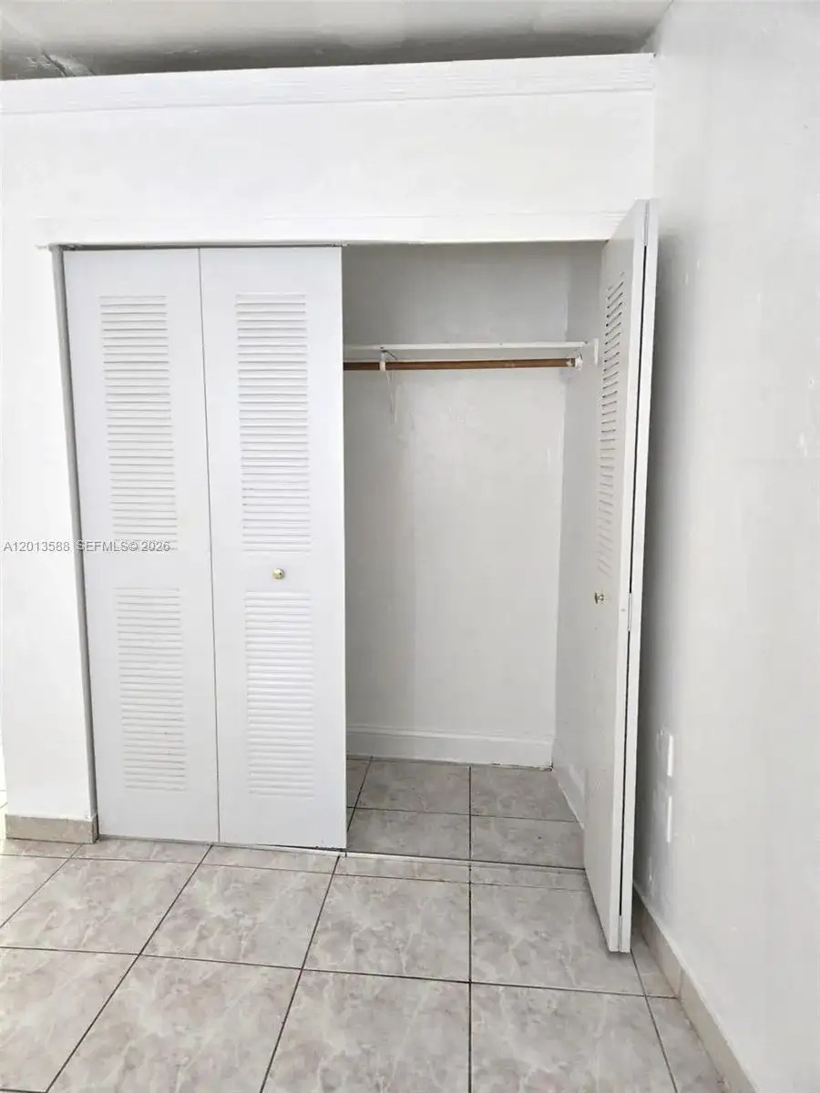 4610 SW 40th St # 1, West Park FL 33023 photo 5