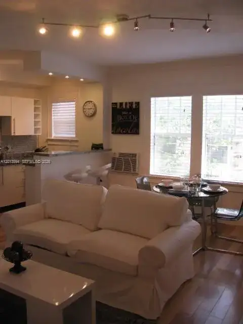 1611 Michigan Ave # 13, Miami Beach FL 33139 photo 3