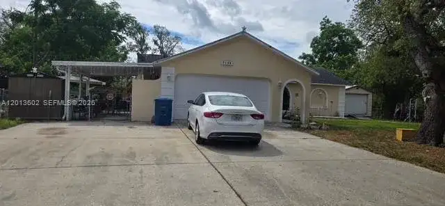 7198 Maple Dr, Spring Hill FL 34607 photo 2
