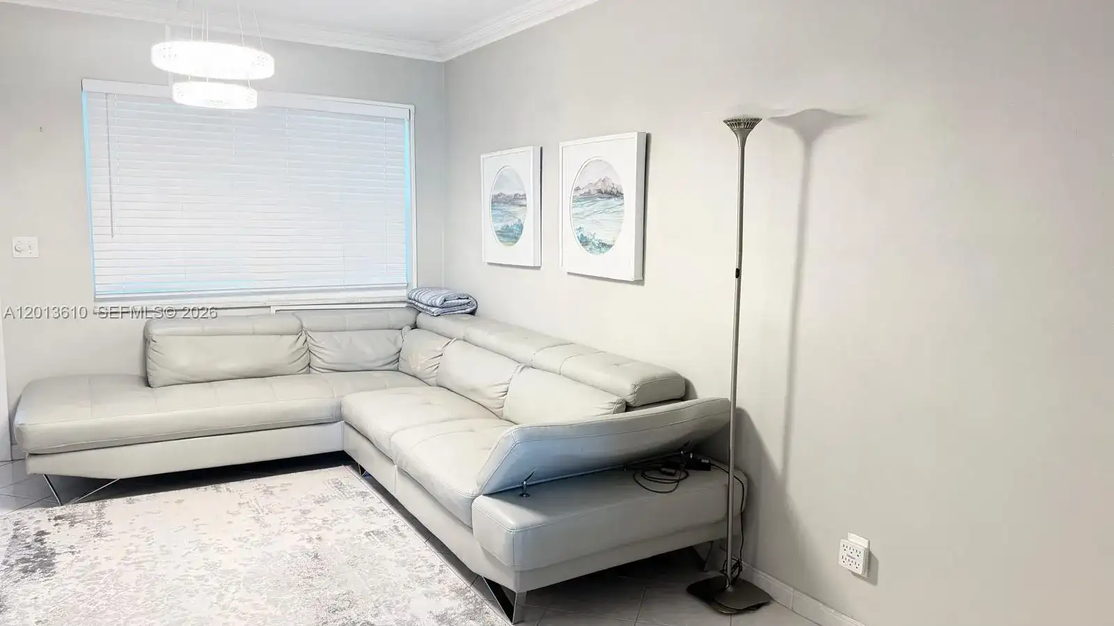580 Egret Dr # 211, Hallandale Beach FL 33009 photo 2