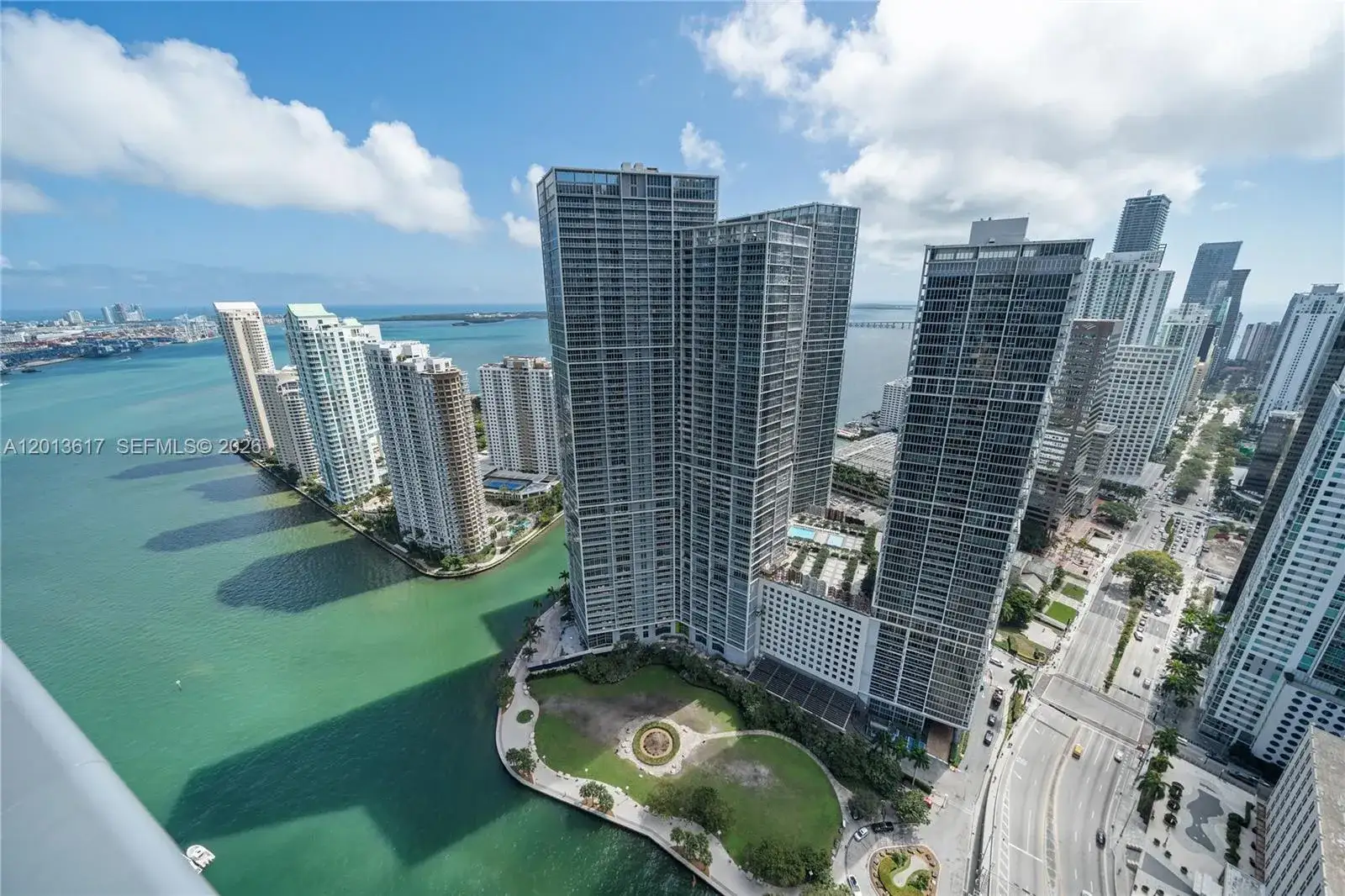 200 Biscayne Boulevard Way # 4902, Miami FL 33131