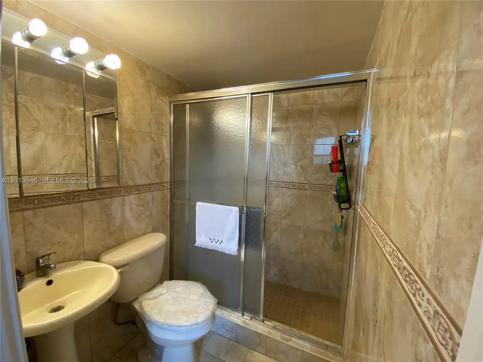 5050 NW 7th St # 312, Miami FL 33126 photo 3