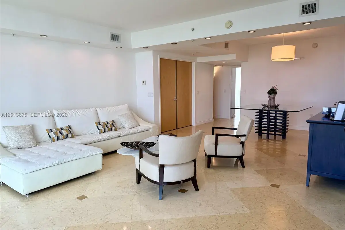 19400 Turnberry Way # 731, Aventura FL 33180