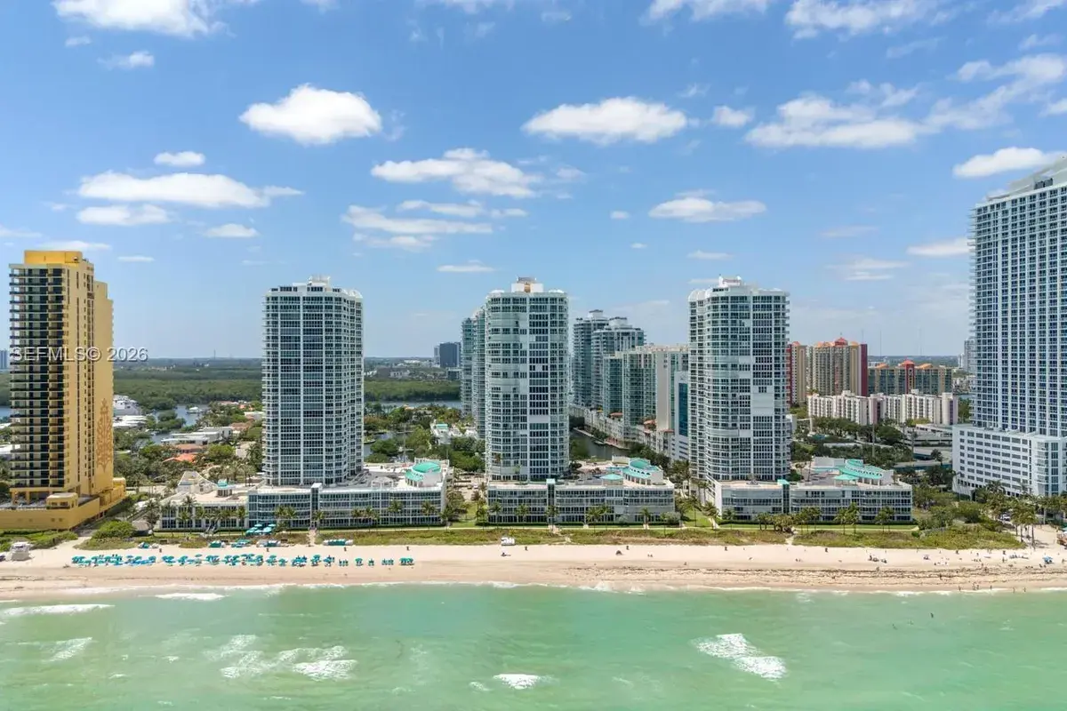 16445 Collins Ave # 922, Sunny Isles Beach FL 33160