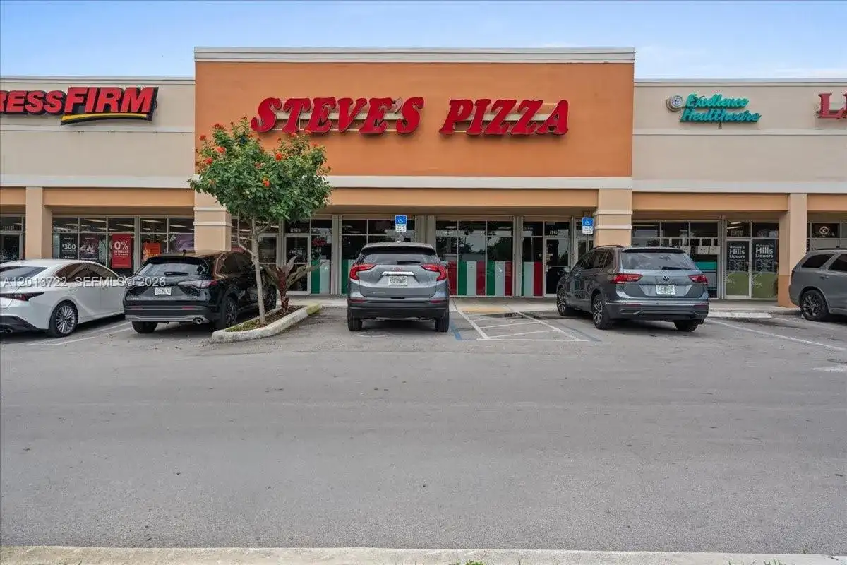 16285 SW 88 ST, Kendall FL 33193 photo 3
