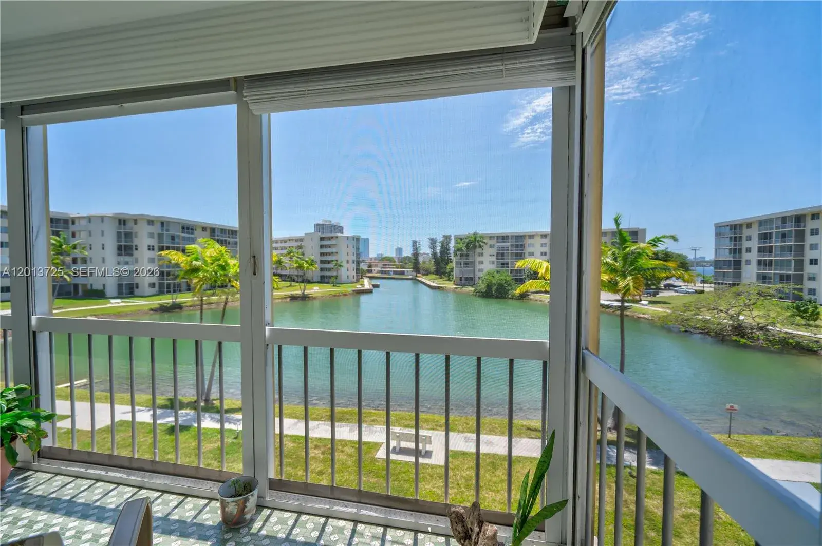 2851 Leonard Dr # J306, Aventura FL 33160