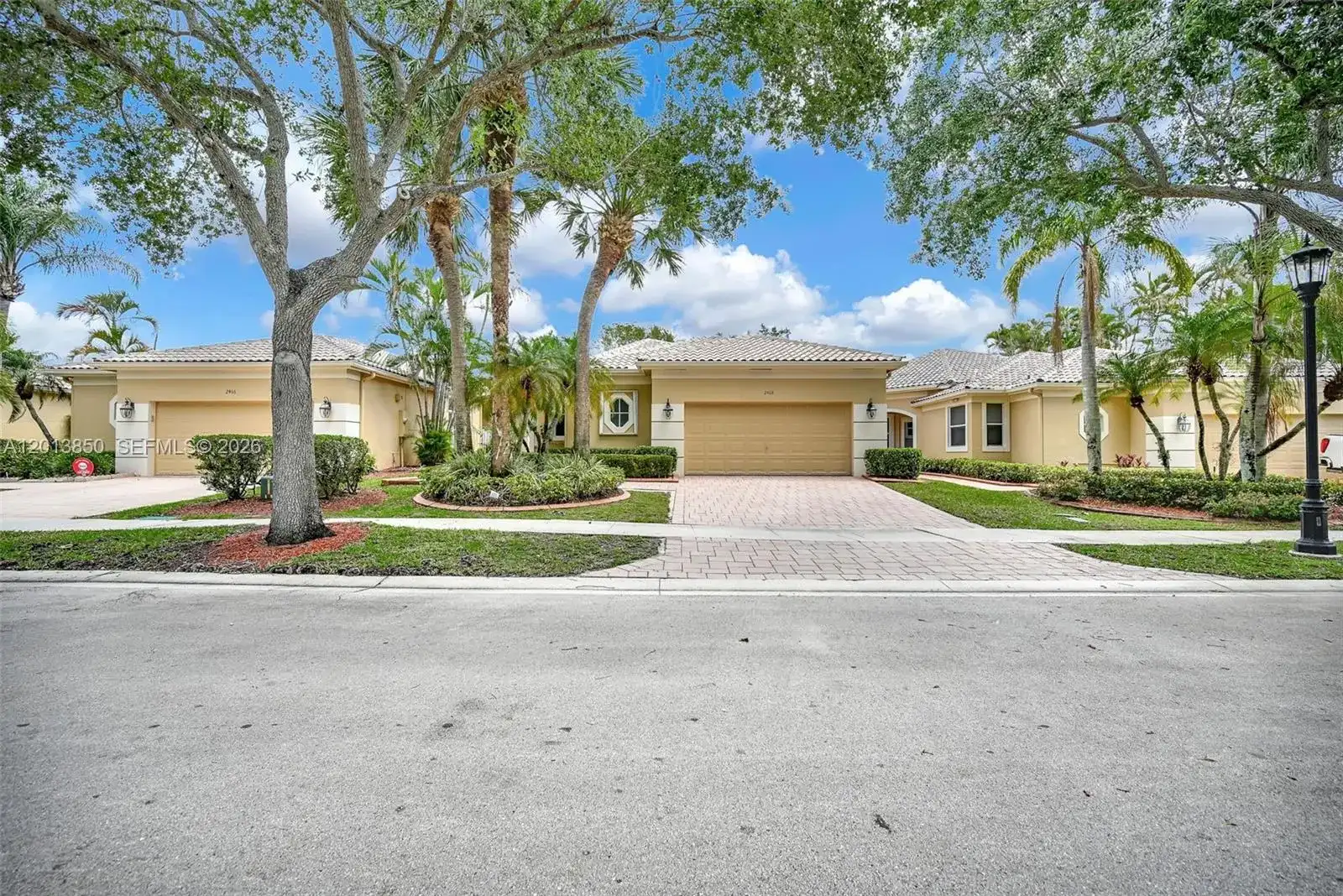 2468 Bay Isle Court, Weston FL 33327