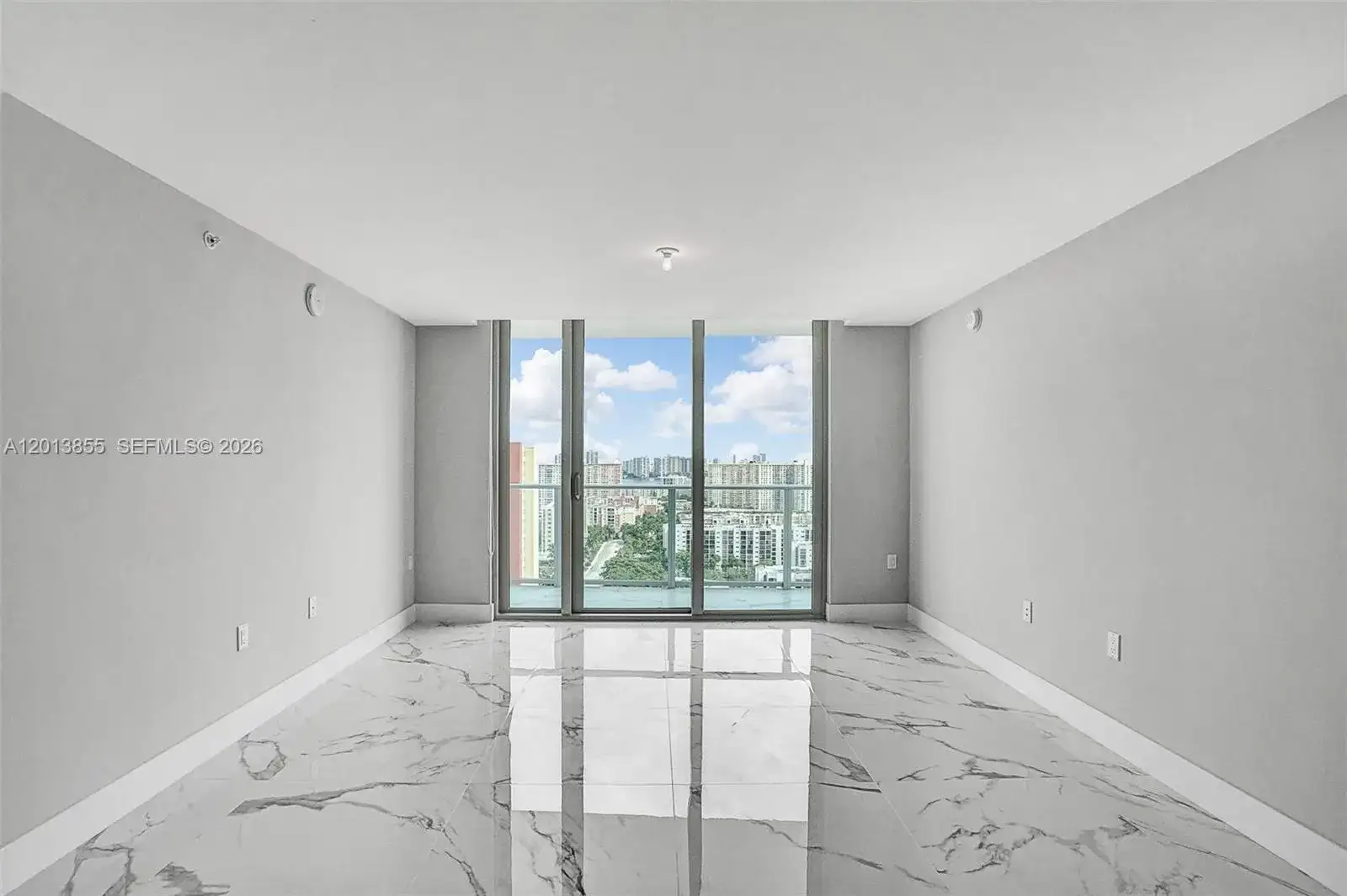 330 Sunny Isles Blvd # 2205, Sunny Isles Beach FL 33160 photo 4