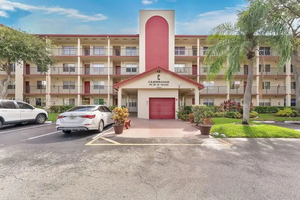 1101 SW 128th Ter # 309C, Pembroke Pines FL 33027 photo 3