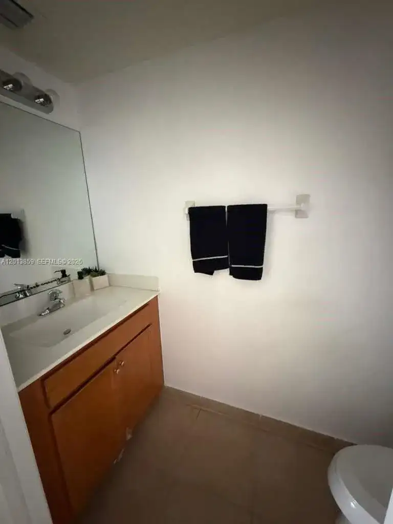 9337 W 33rd Way, Hialeah FL 33018 photo 3