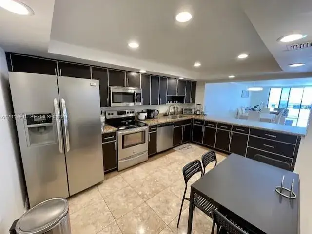2500 Parkview Dr # 2114, Hallandale Beach FL 33009
