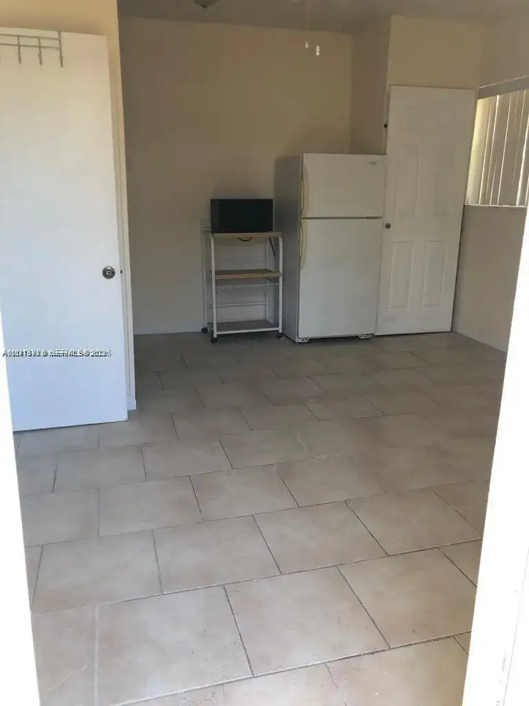5411 Ravenswood Rd # 7a, Dania Beach FL 33312 photo 2
