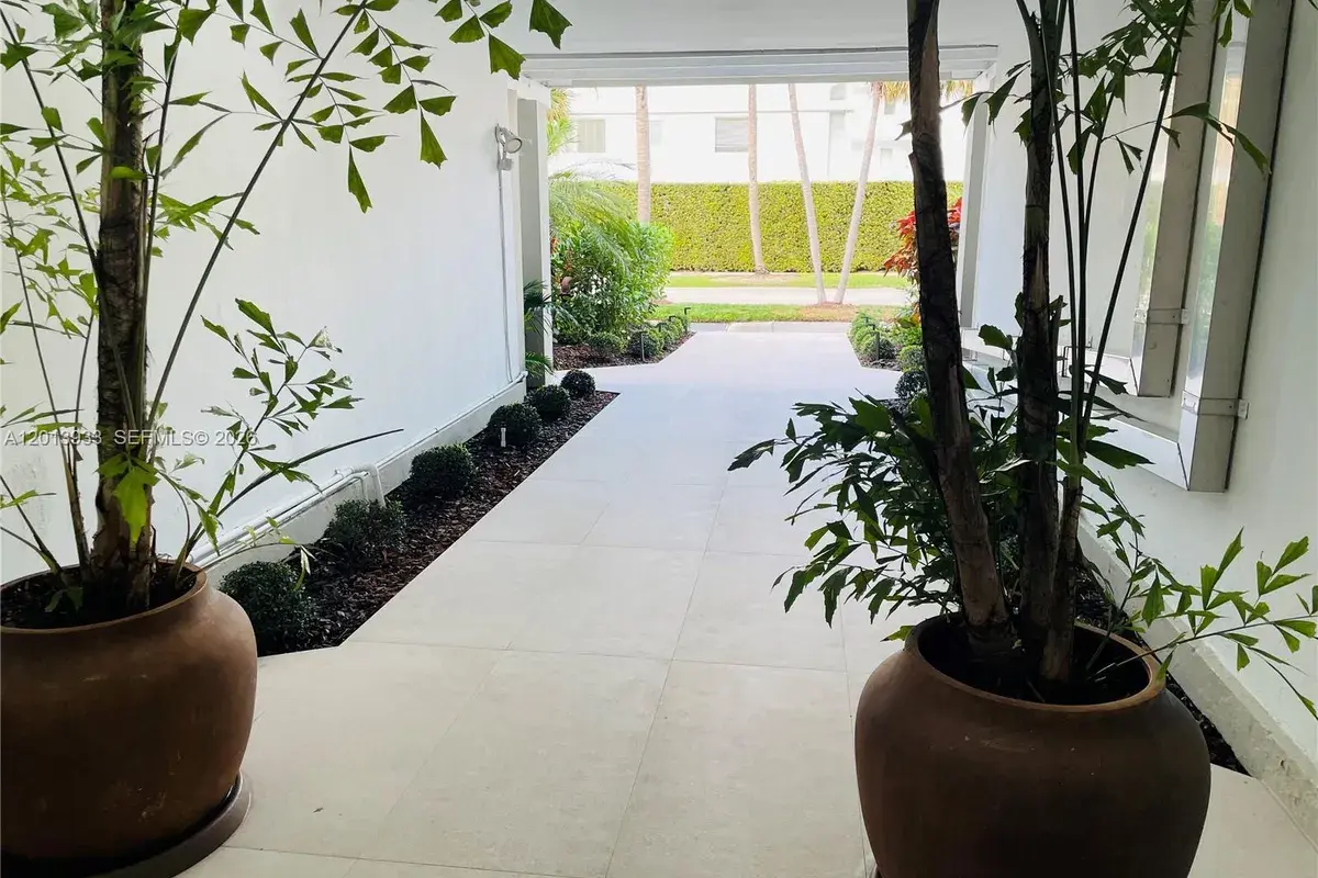 290 Sunrise Dr # 312, Key Biscayne FL 33149