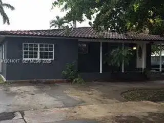 335 NE 114th St, Miami FL 33161 photo 2