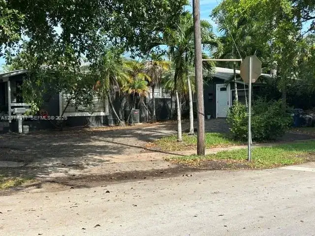 335 NE 114th St, Miami FL 33161 photo 5