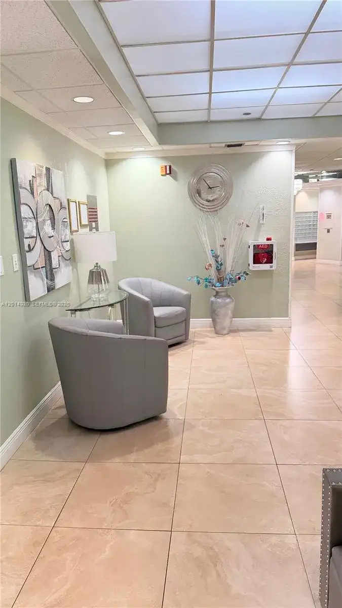 900 Saint Charles Pl # 520, Pembroke Pines FL 33026 photo 3