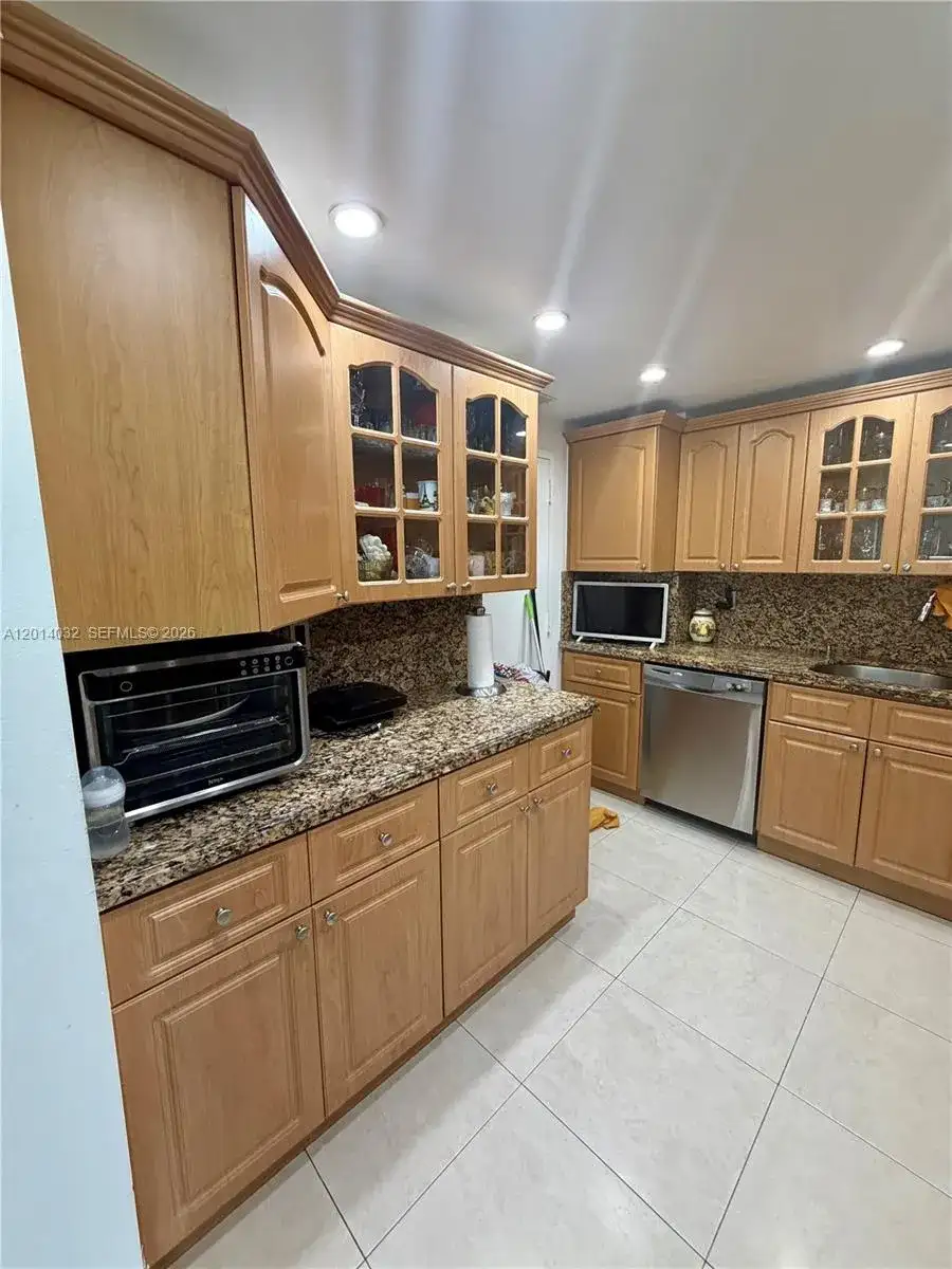 500 Bayview Dr # 1631, Sunny Isles Beach FL 33160 photo 4